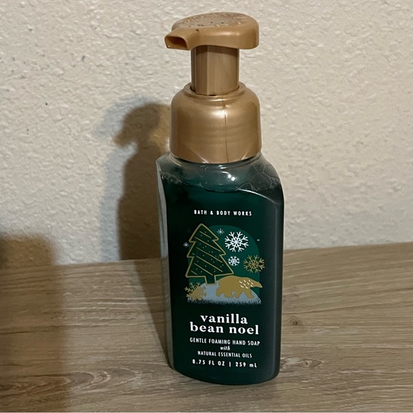Bath & Body Works Bath & Body Bath Body Works Vanilla Bean Noel